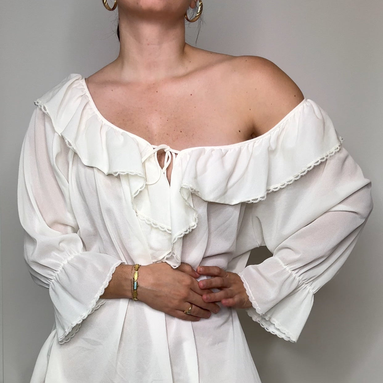 Vintage Off-Shoulder Ruffle White Peasant Mini Dress