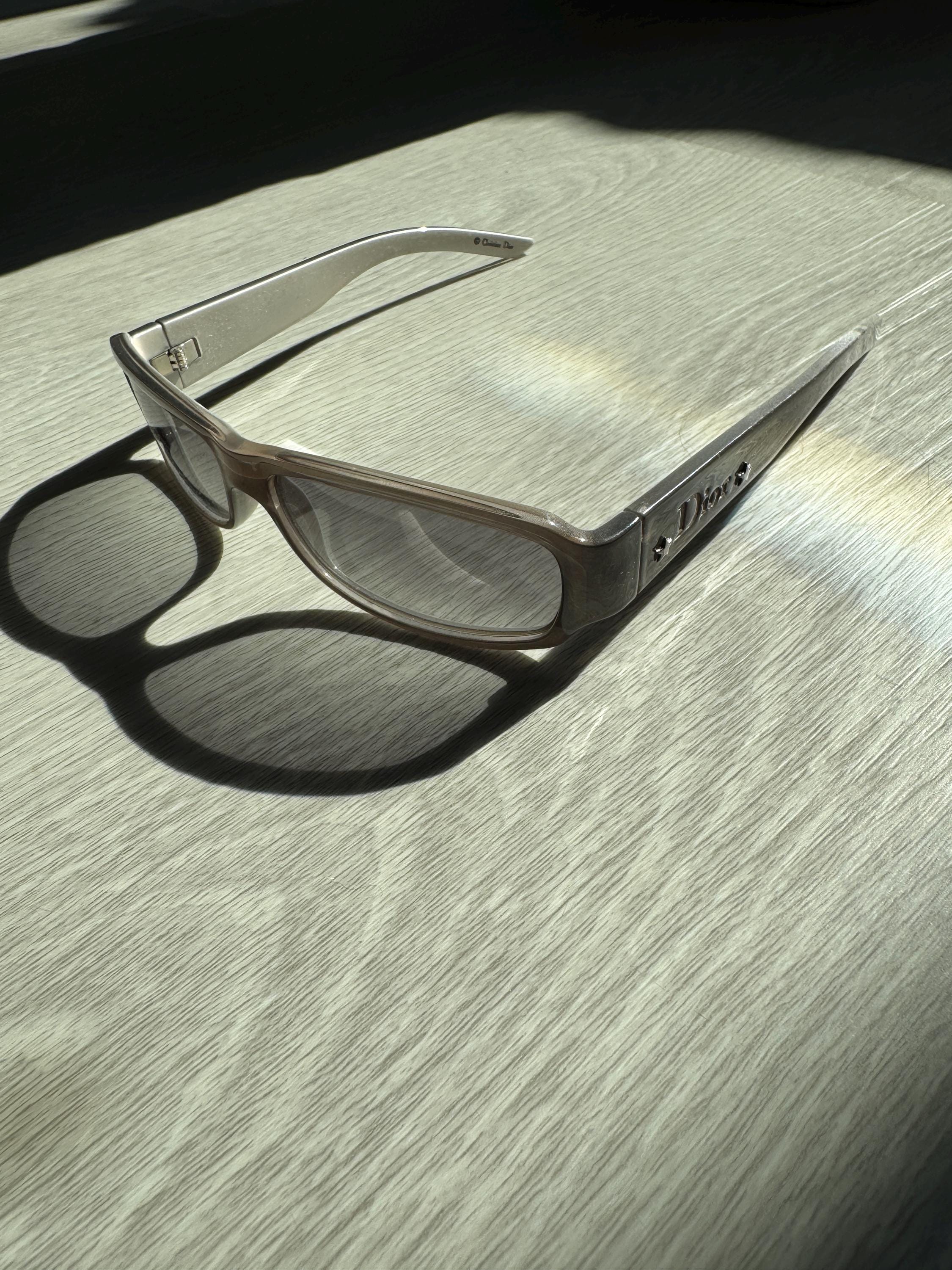 Vintage Dior Sunglasses – Gray Rectangular Wraparound with Logo Temples