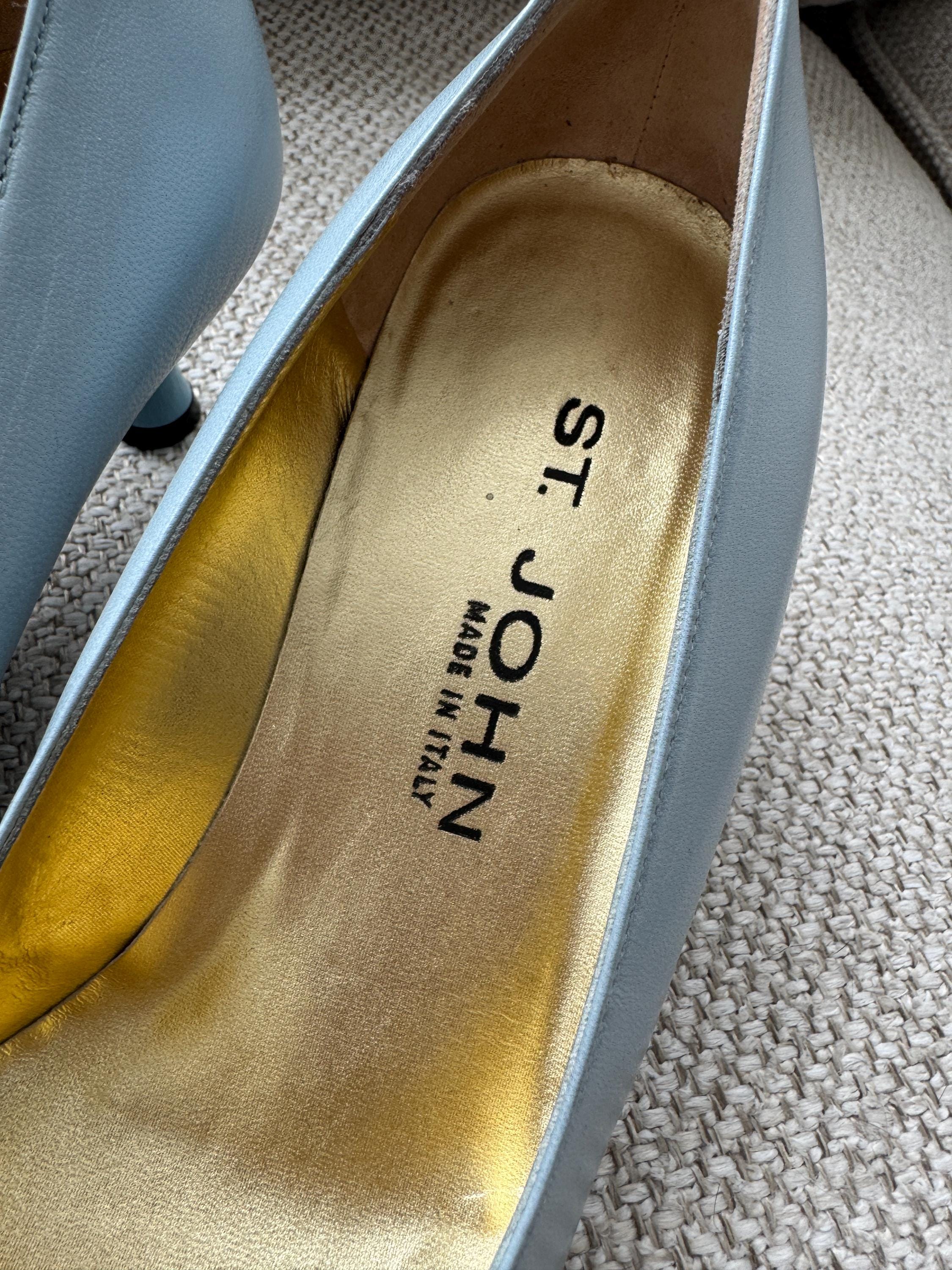 Vintage St. John Two-Tone Blue Leather Heels – Made in Italy – Size 6.5 US