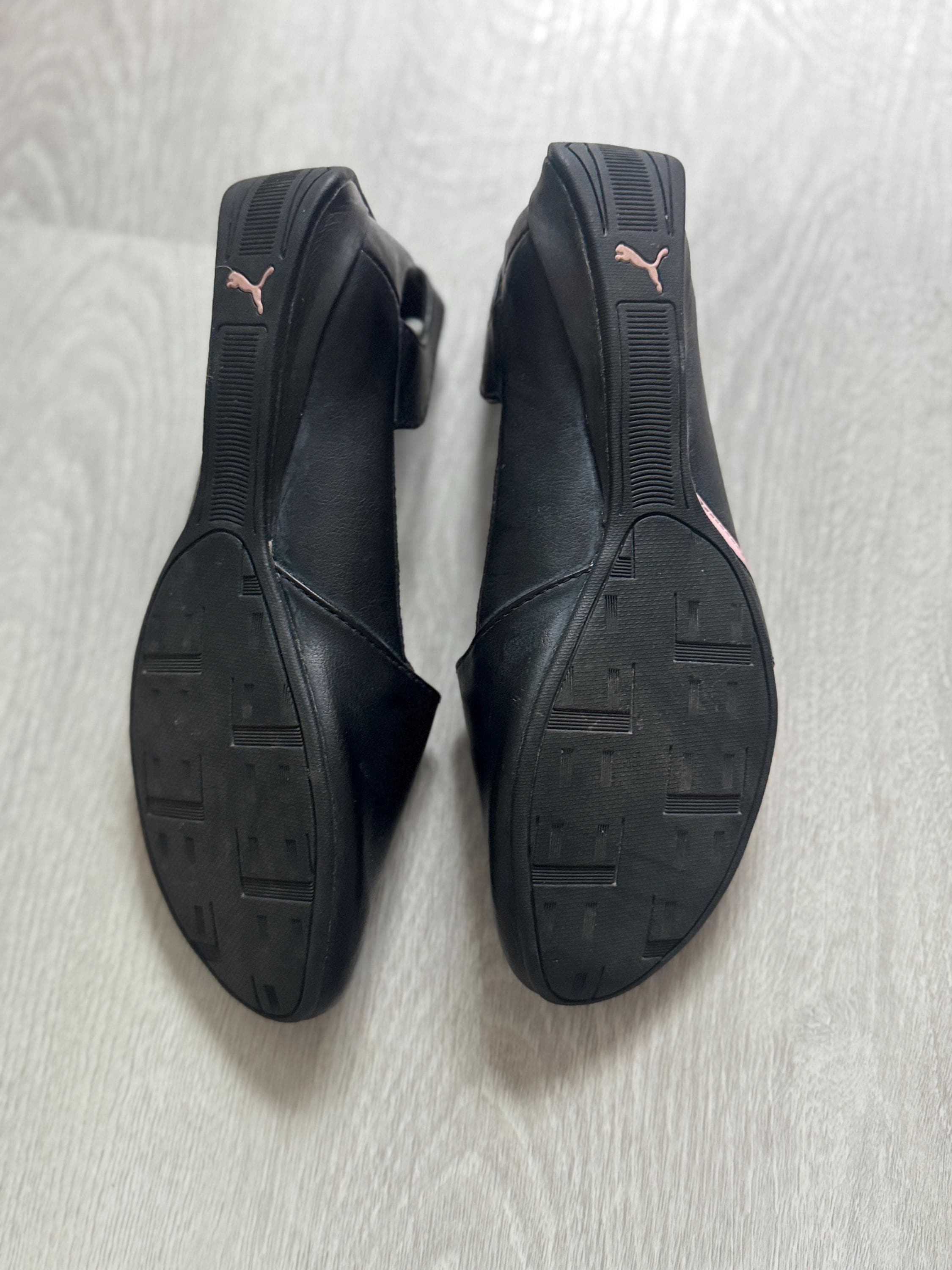 Vintage Puma Pink and Black Speedcat Sporty Flats